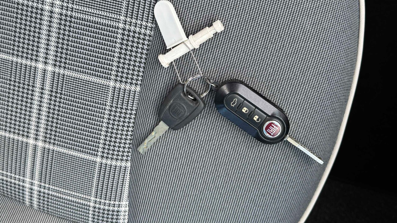 Used Fiat 500 2020 for sale - 77856510: Photo 30