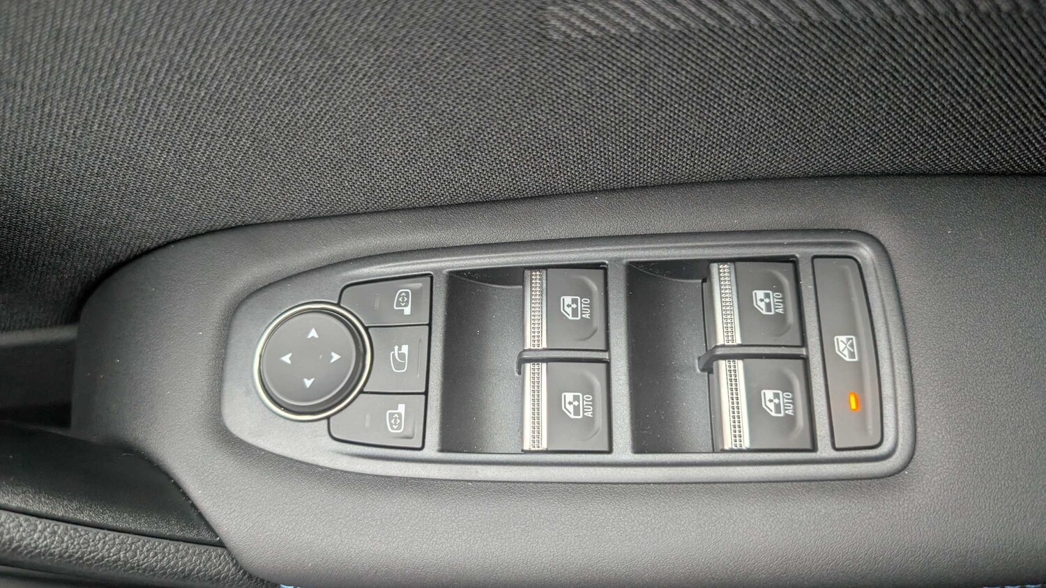 Used Renault Captur for sale - 77860555: Photo 18