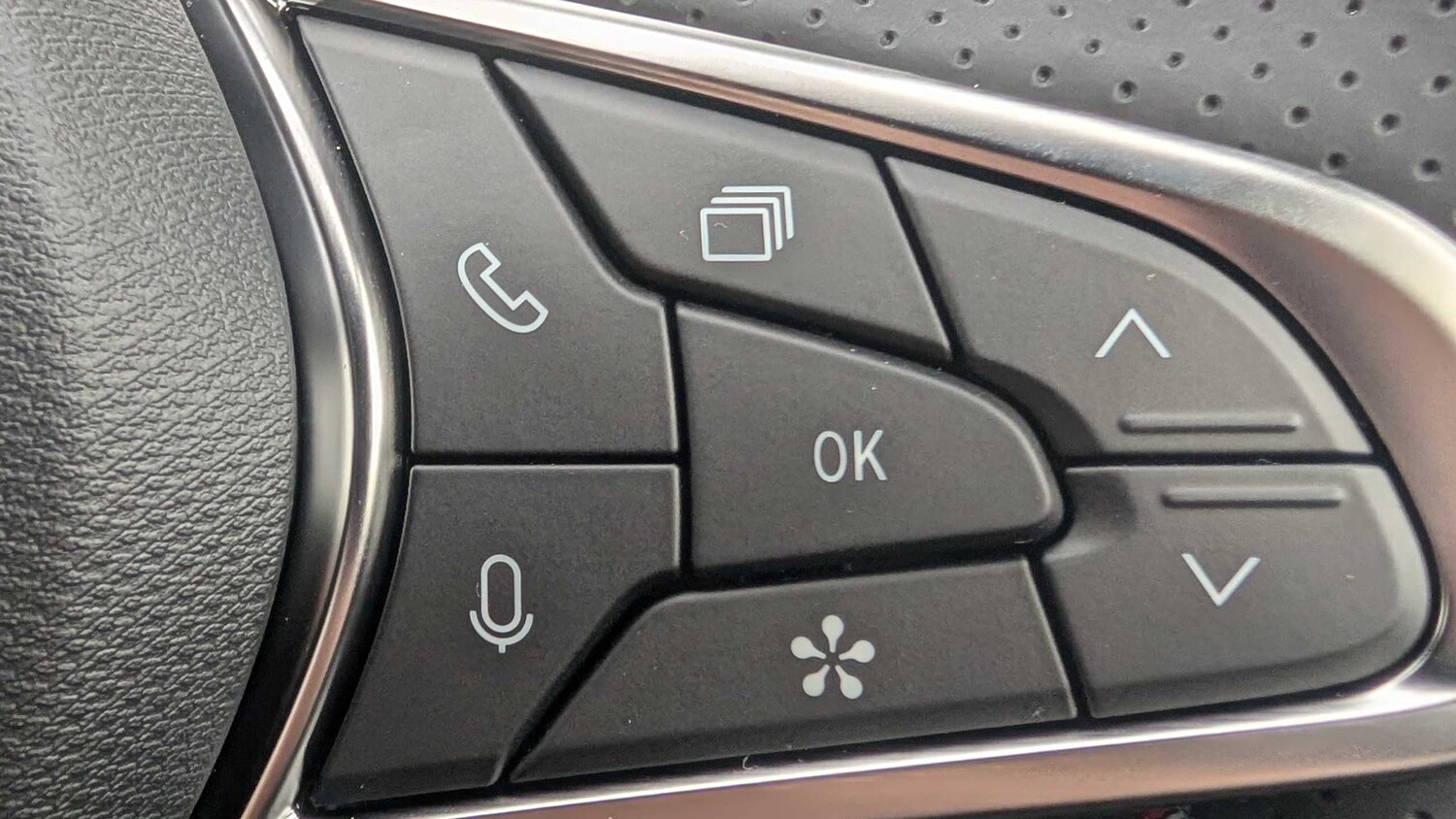 Used Renault Captur for sale - 77860555: Photo 21