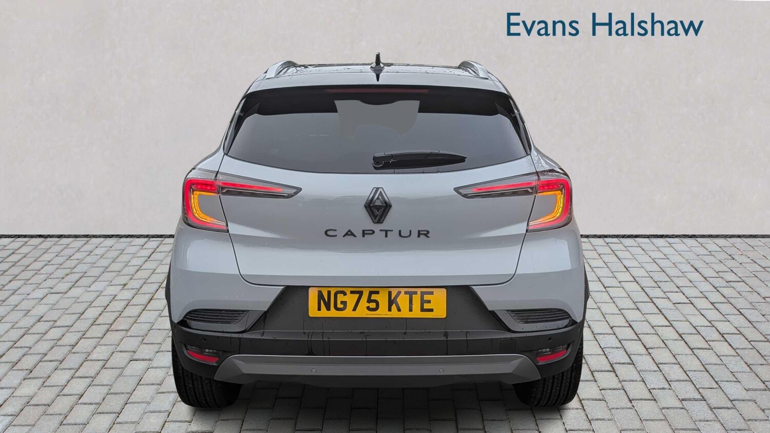 Used Renault Captur for sale - 77860555: Photo 6