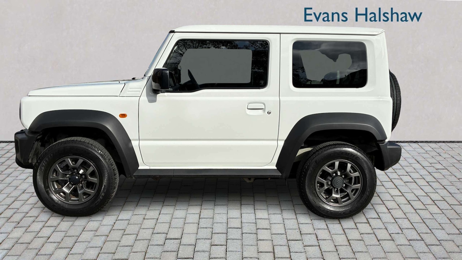 Used Suzuki Jimny for sale - 77928787: Photo 4