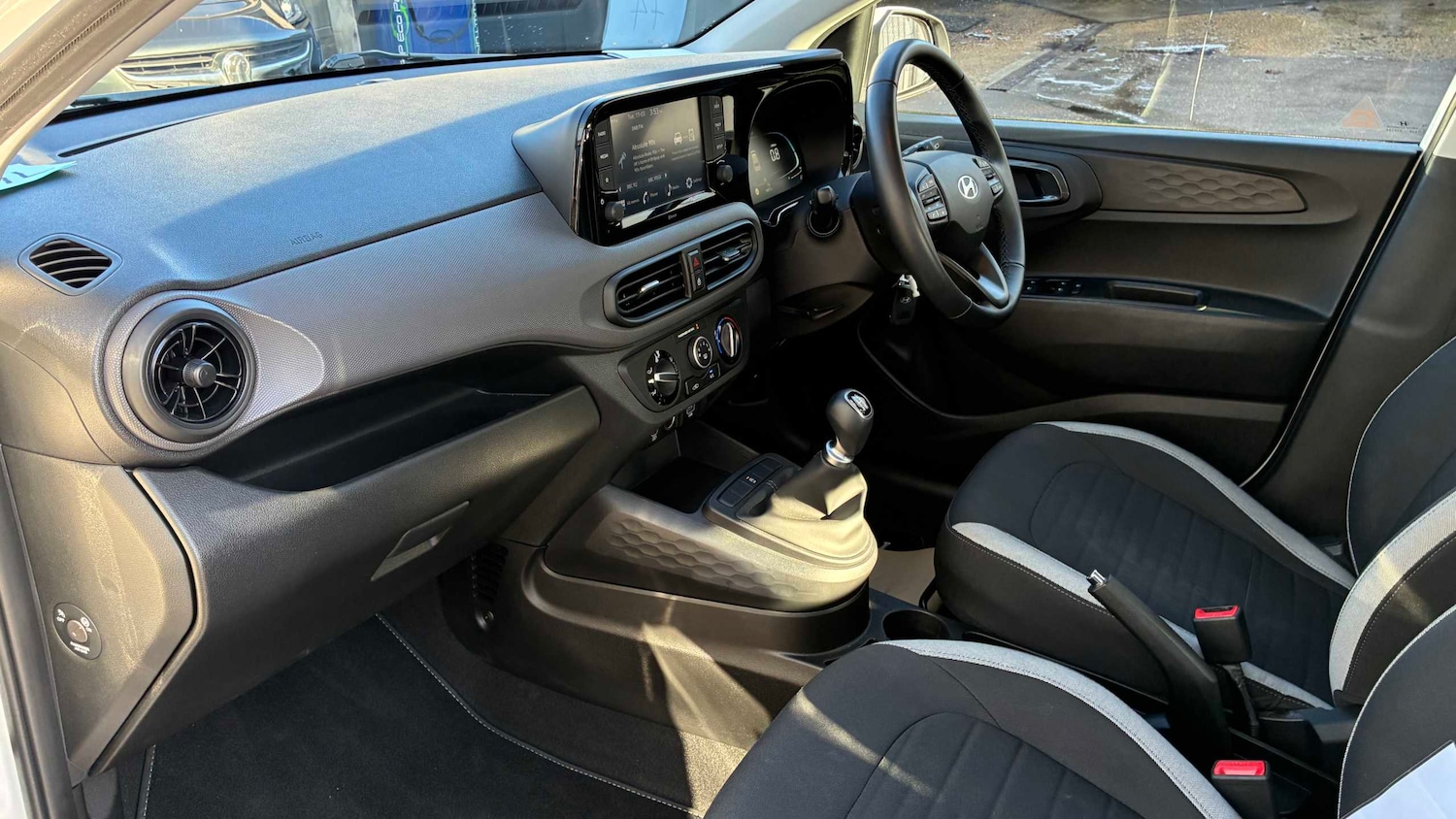 Used Hyundai i10 2023 for sale - 77928366: Photo 22