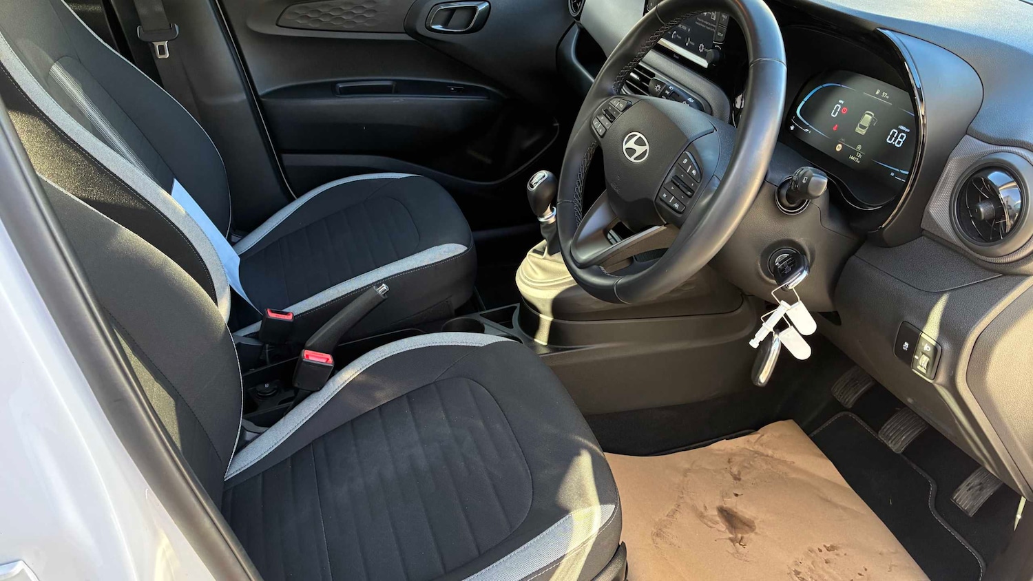 Used Hyundai i10 2023 for sale - 77928366: Photo 26