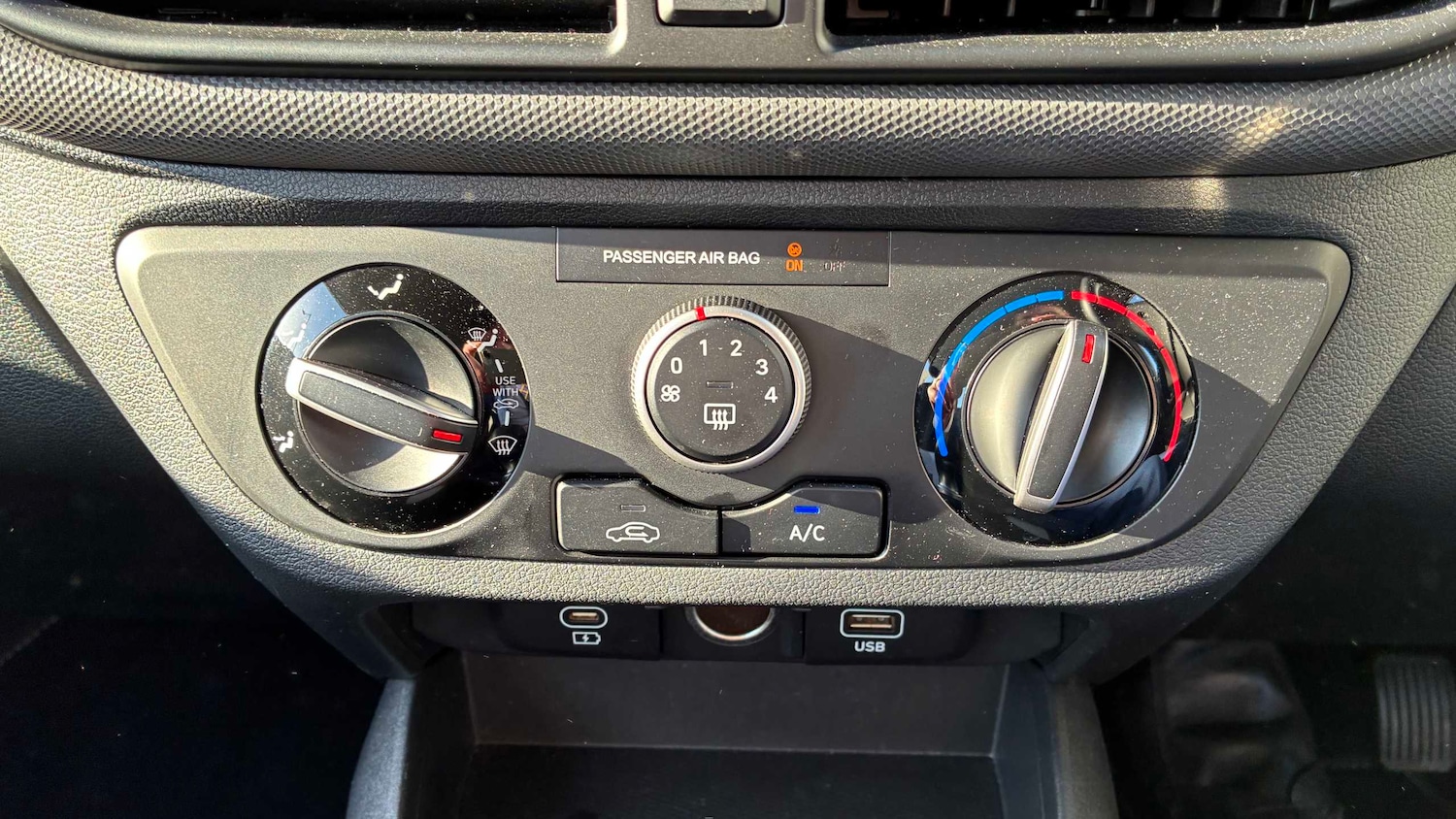 Used Hyundai i10 2023 for sale - 77928366: Photo 33