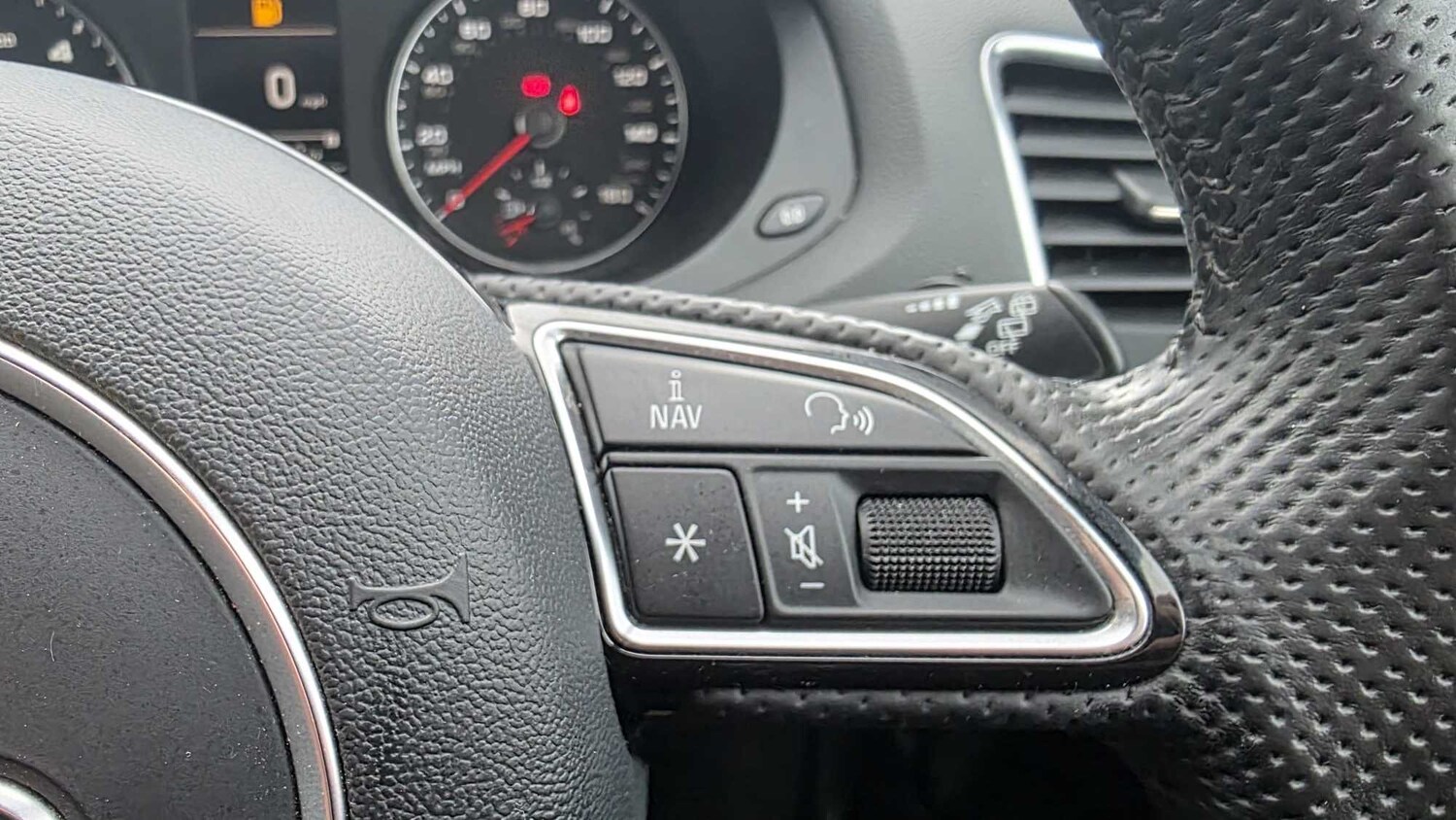 Used Audi Q3 for sale - 77860655: Photo 28