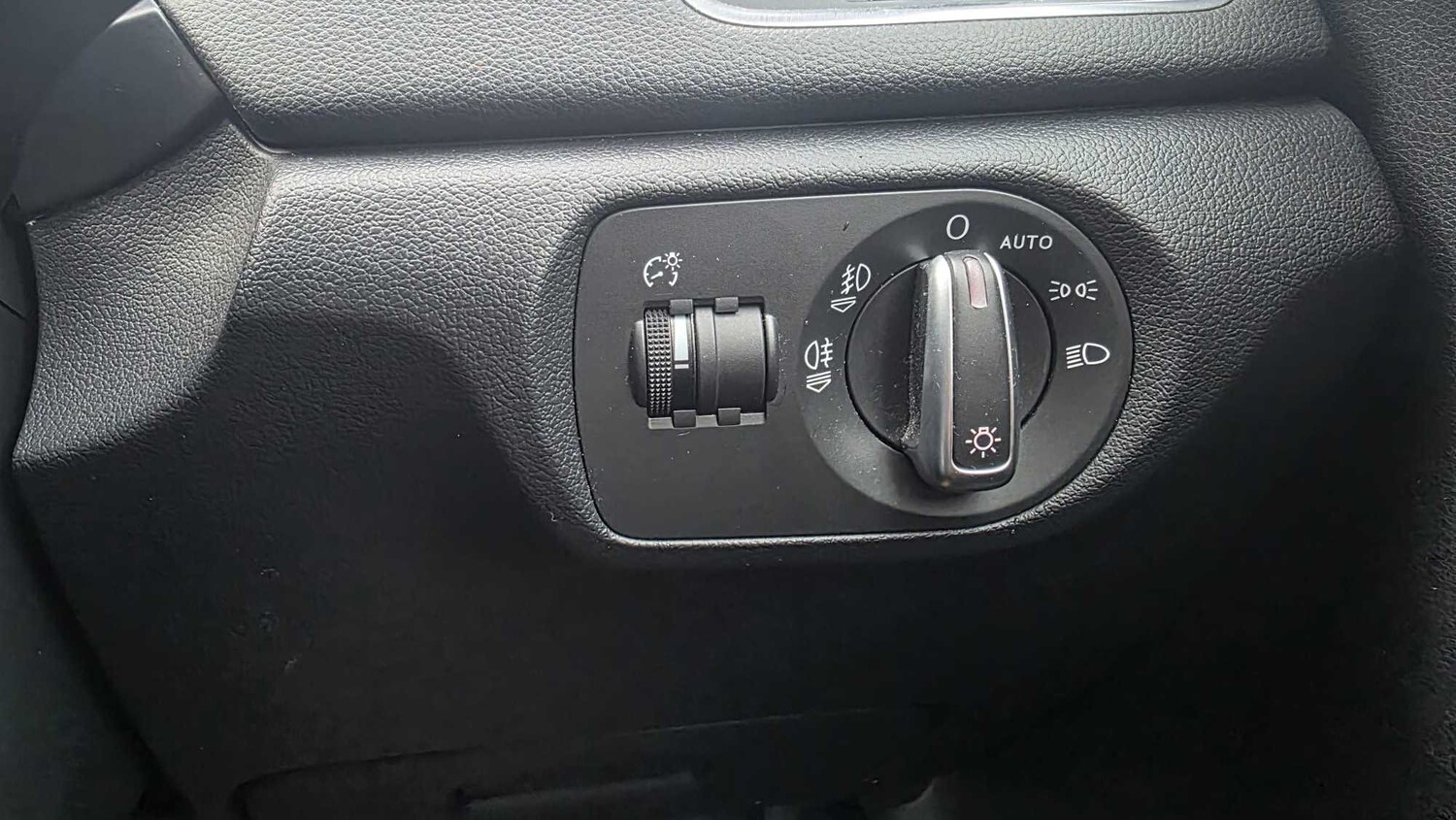 Used Audi Q3 for sale - 77860655: Photo 30