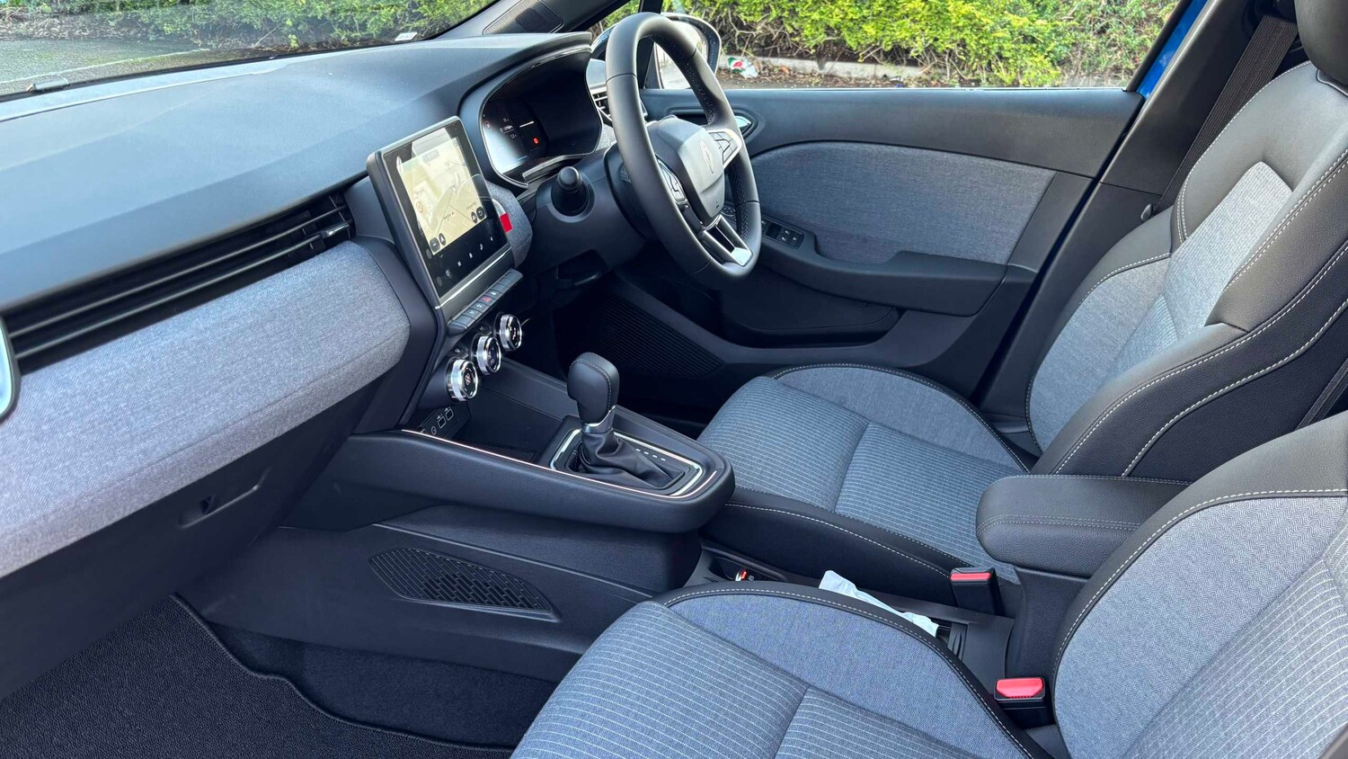 Used Renault Clio for sale - 77861205: Photo 21