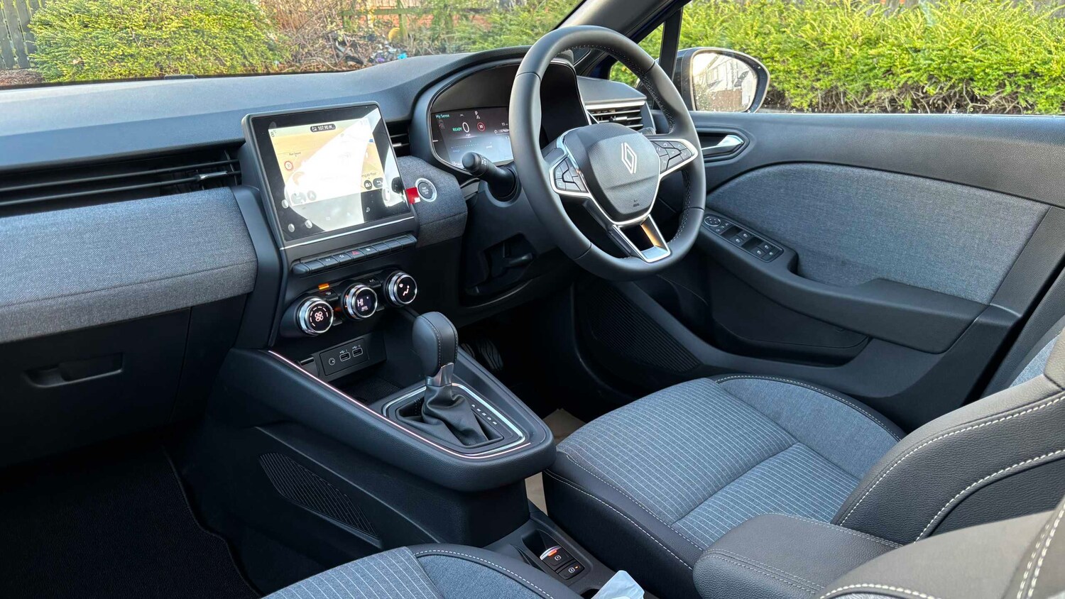 Used Renault Clio for sale - 77861205: Photo 22