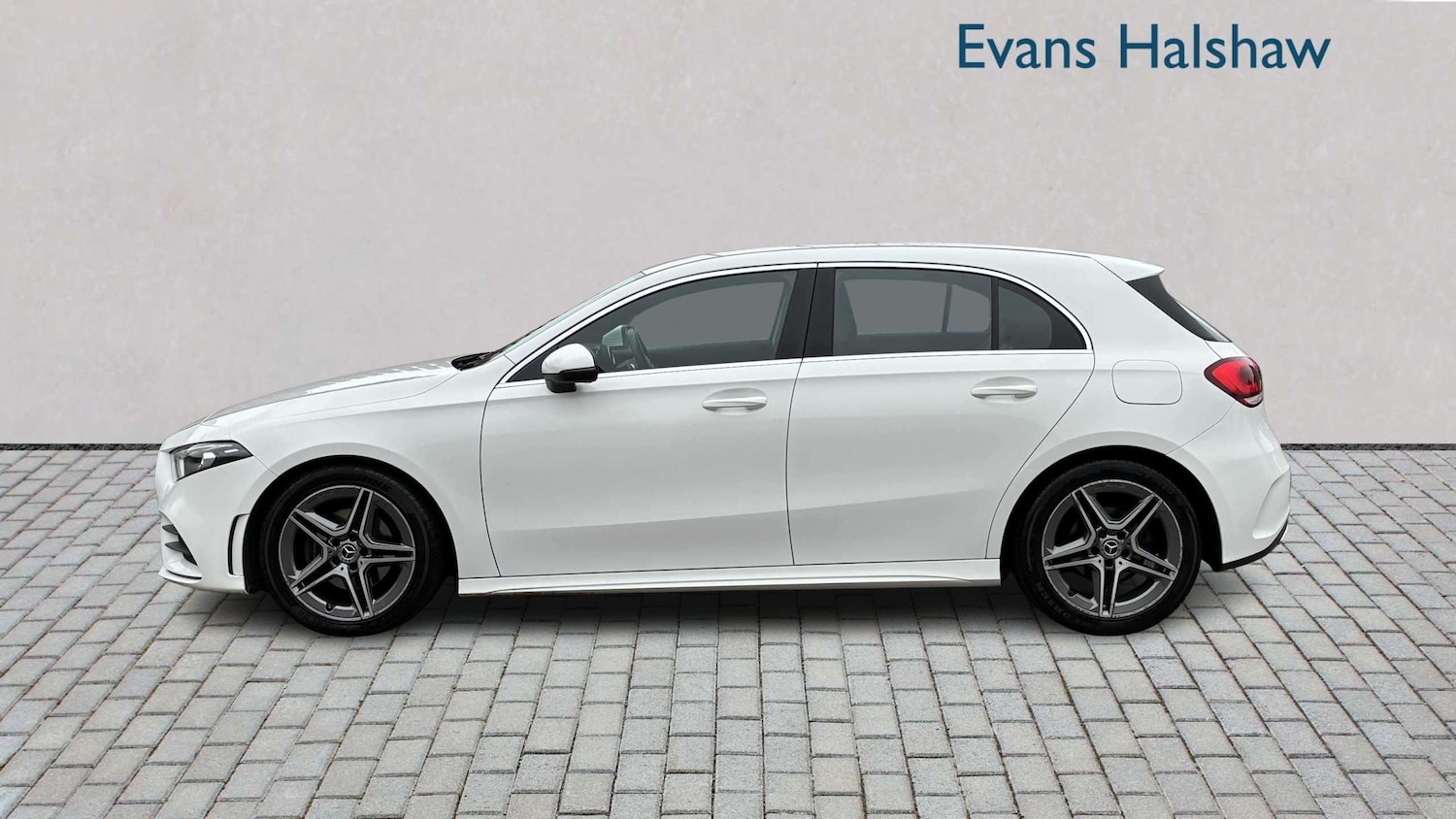 Used Mercedes-Benz A-Class 2019 for sale - 77996191: Photo 4