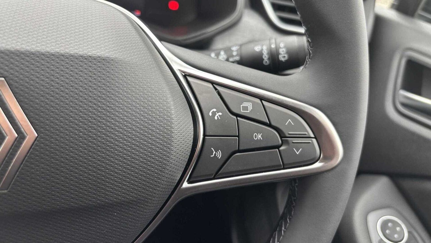 Used Renault Clio 2025 for sale - 77859722: Photo 31