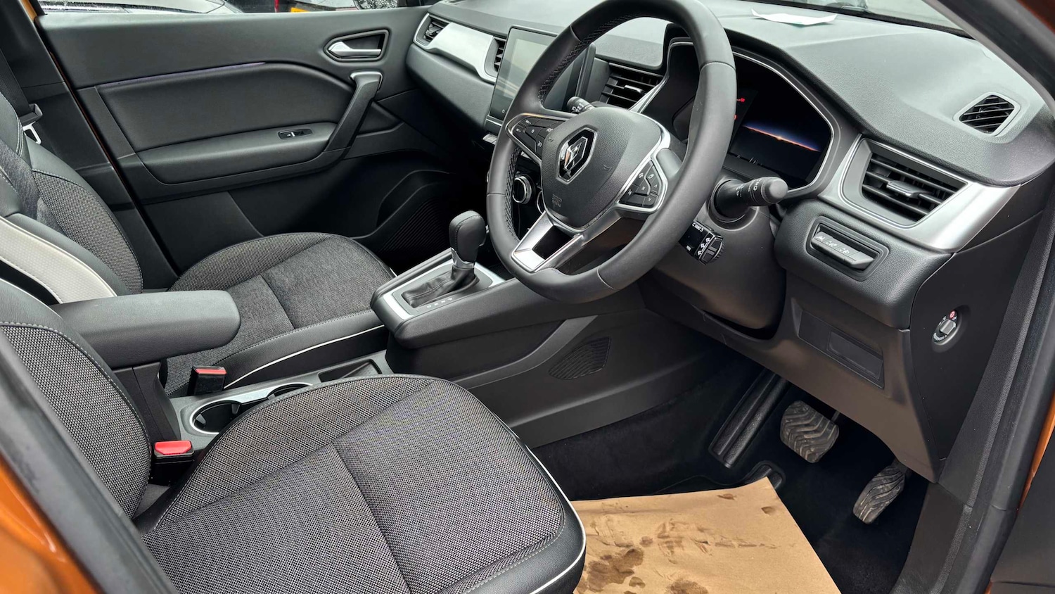 Used Renault Captur 2022 for sale - 78010043: Photo 26