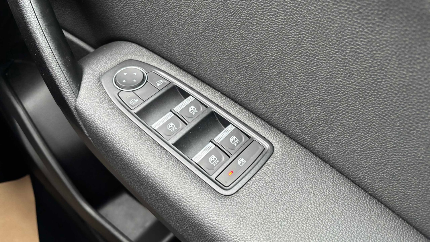 Used Renault Captur 2022 for sale - 78010043: Photo 35