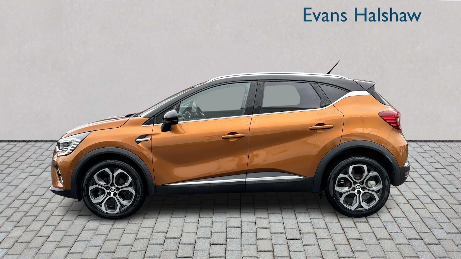 Used Renault Captur 2022 for sale - 78010043: Photo 4