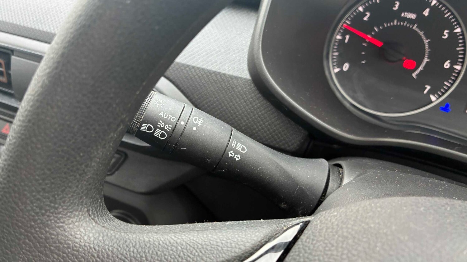 Used Dacia Sandero Stepway for sale - 77928664: Photo 32