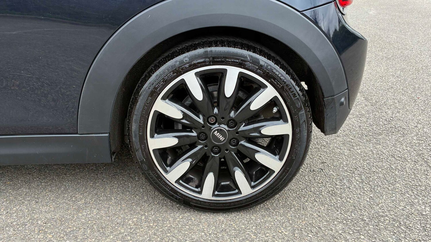 Used MINI Convertible 2019 for sale - 77960850: Photo 17