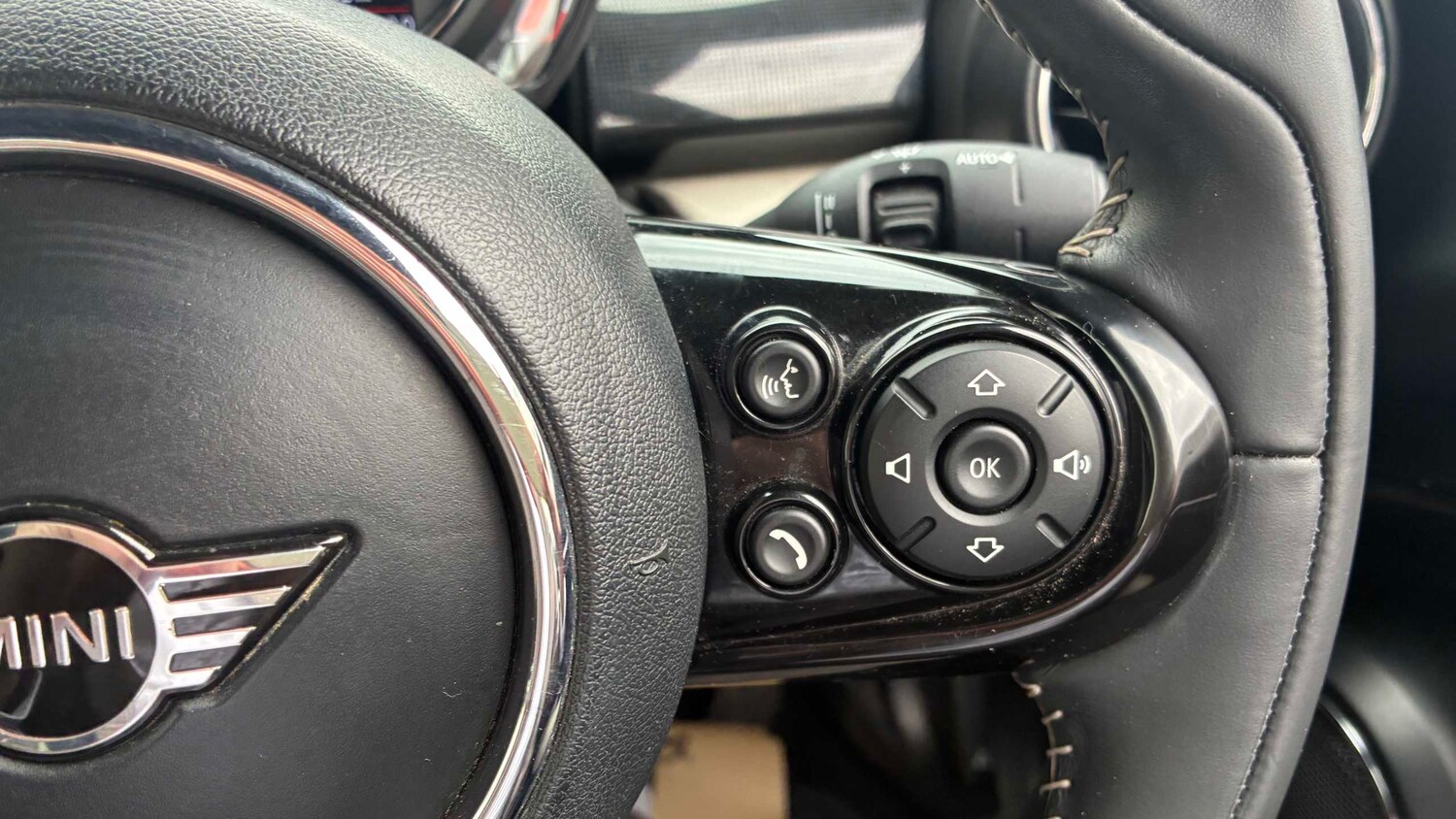 Used MINI Convertible 2019 for sale - 77960850: Photo 25