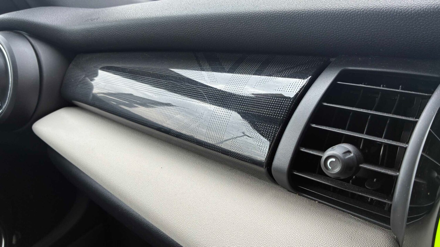 Used MINI Convertible 2019 for sale - 77960850: Photo 30