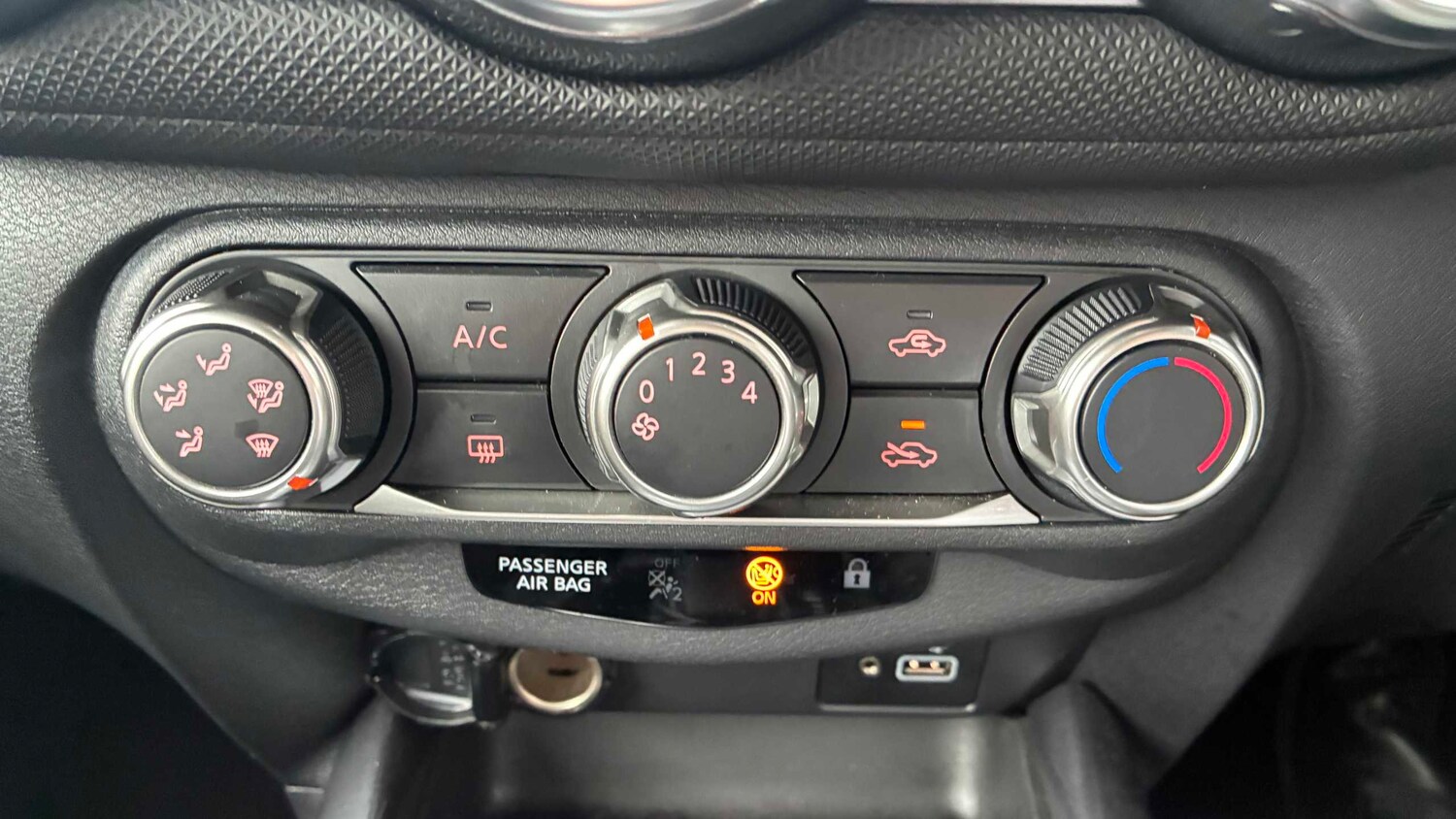 Used Nissan Juke for sale - 77860370: Photo 35