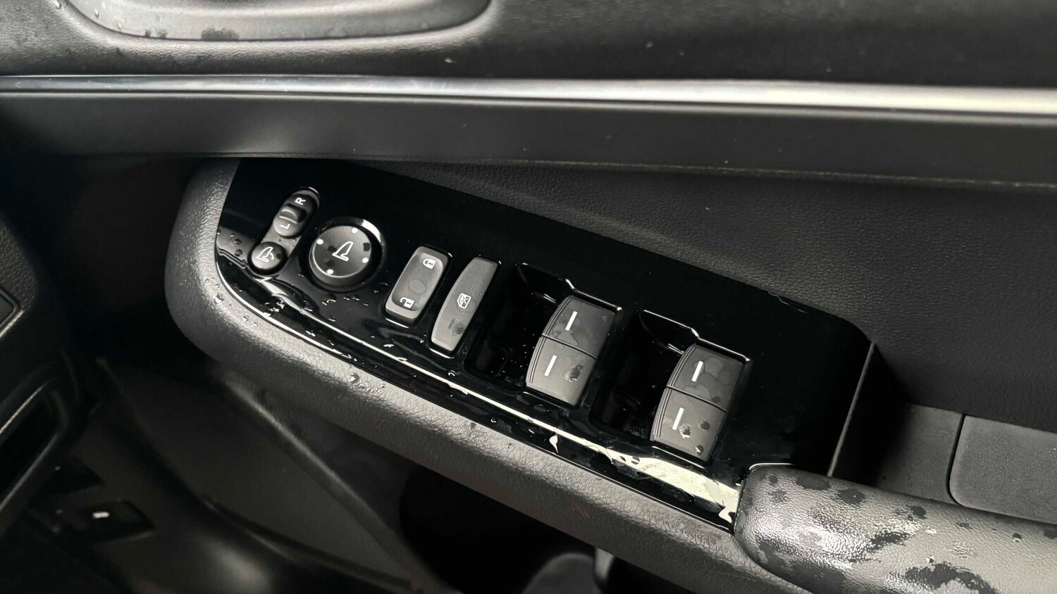 Used Honda HR-V for sale - 77860176: Photo 33