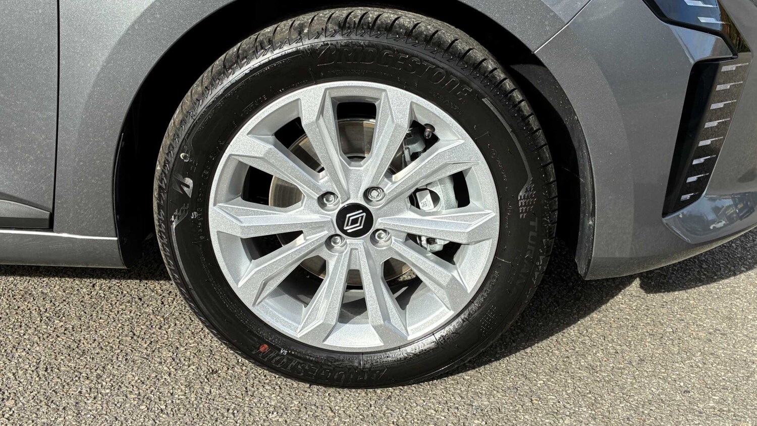 Used Renault Clio for sale - 77862475: Photo 17