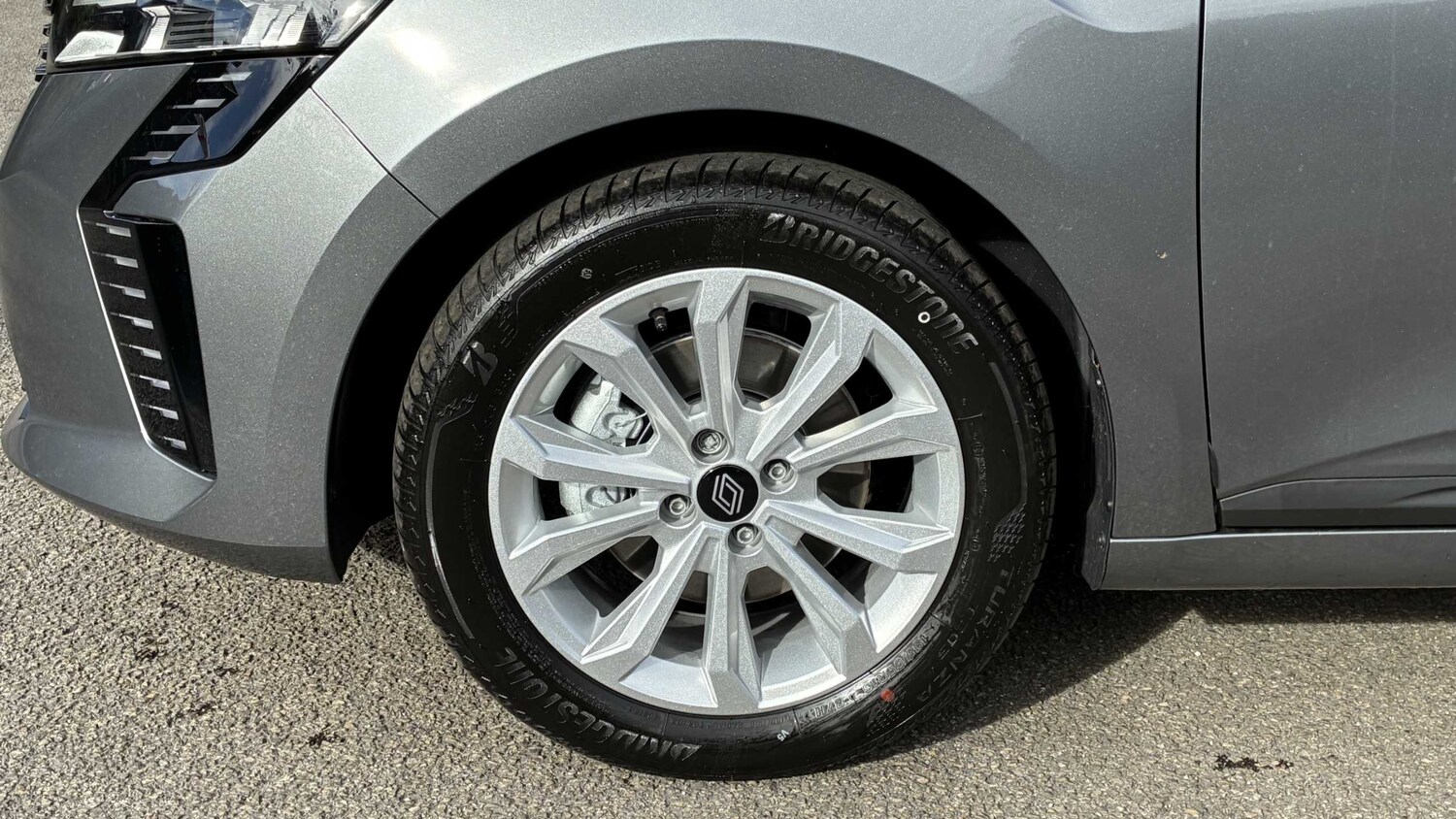 Used Renault Clio for sale - 77862475: Photo 19