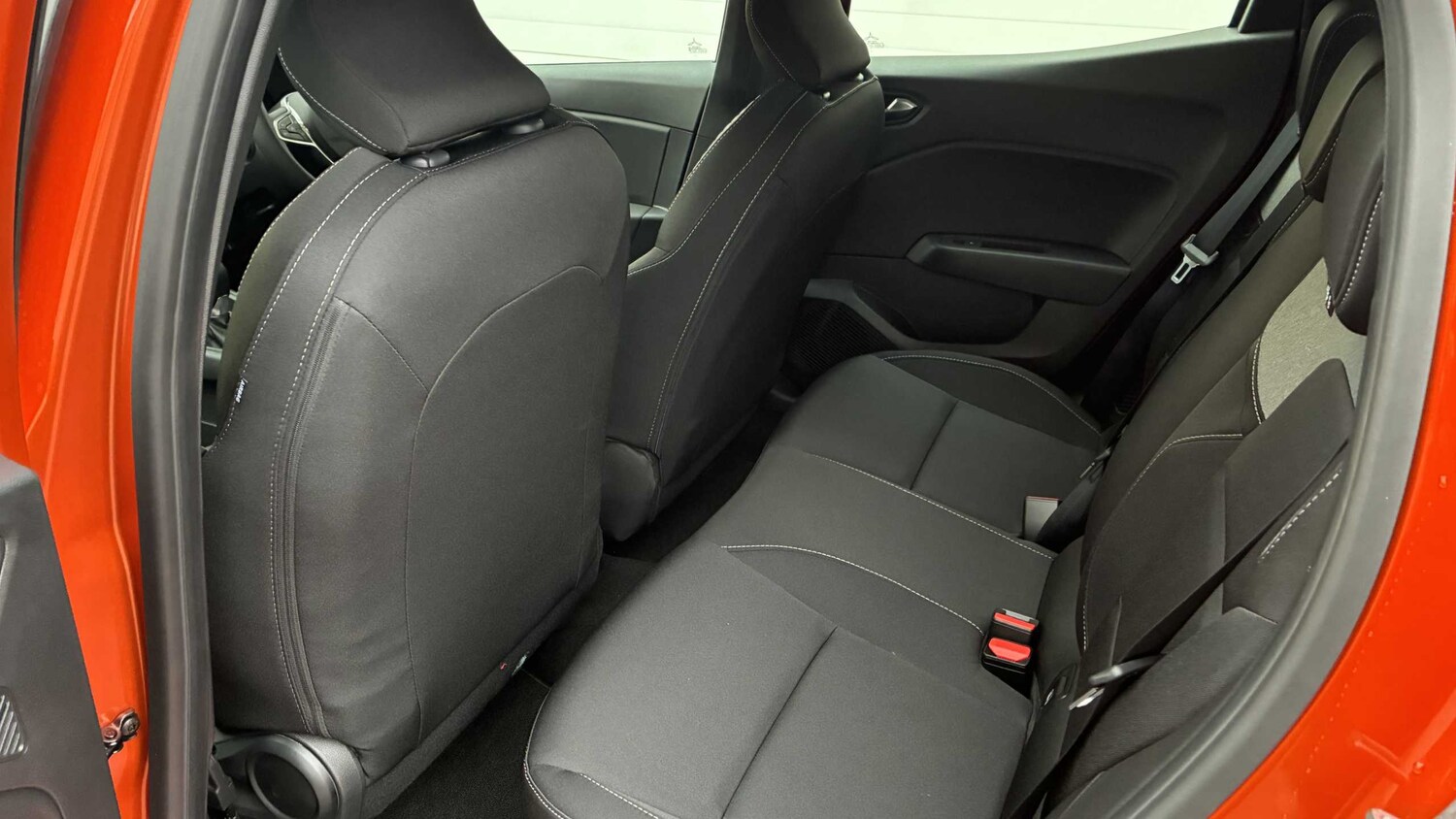 Used Renault Clio for sale - 77862475: Photo 23