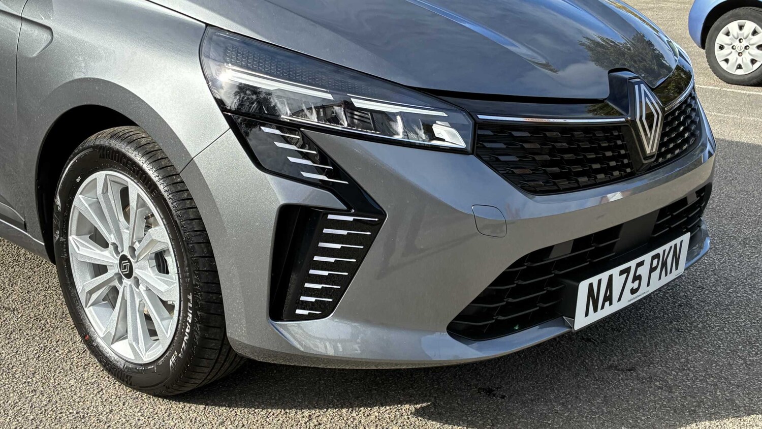 Used Renault Clio for sale - 77862475: Photo 9