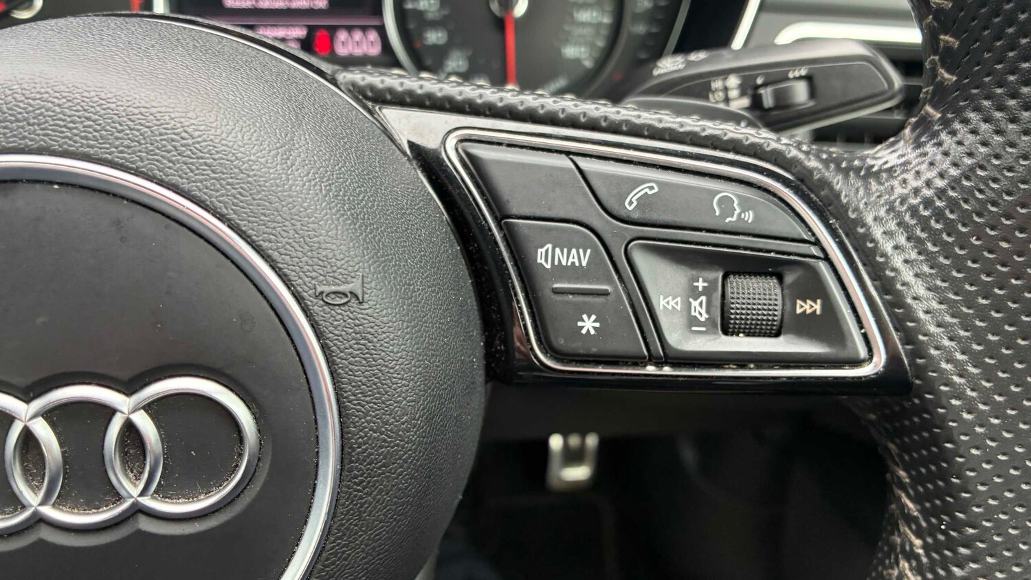 Used Audi A4 for sale - 77858475: Photo 32