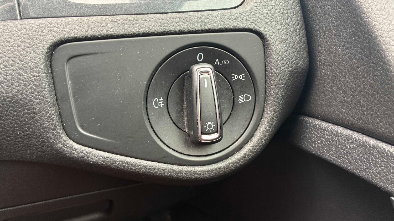 Used Volkswagen Golf 2018 for sale - 77913684: Photo 34