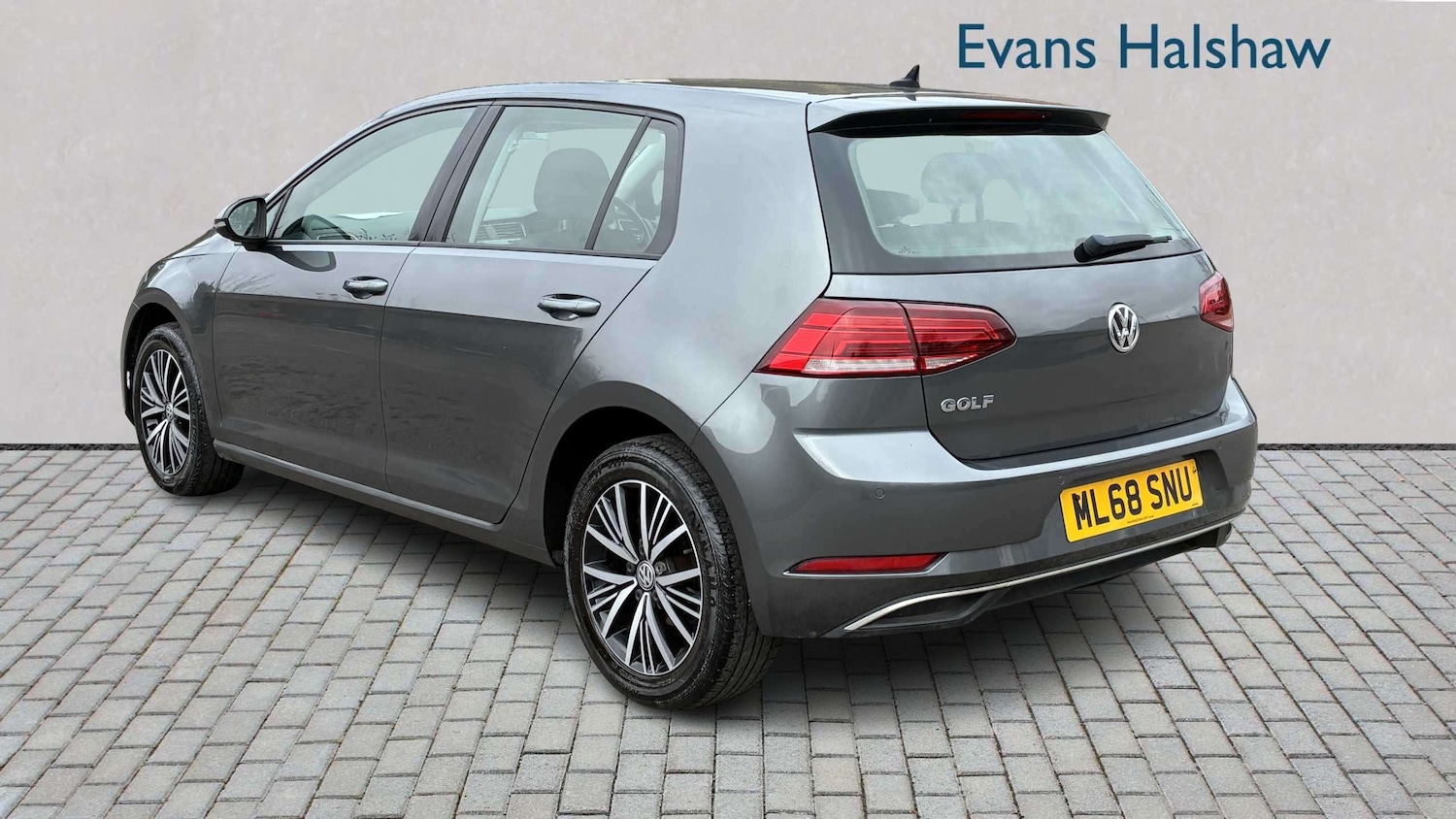 Used Volkswagen Golf 2018 for sale - 77913684: Photo 5