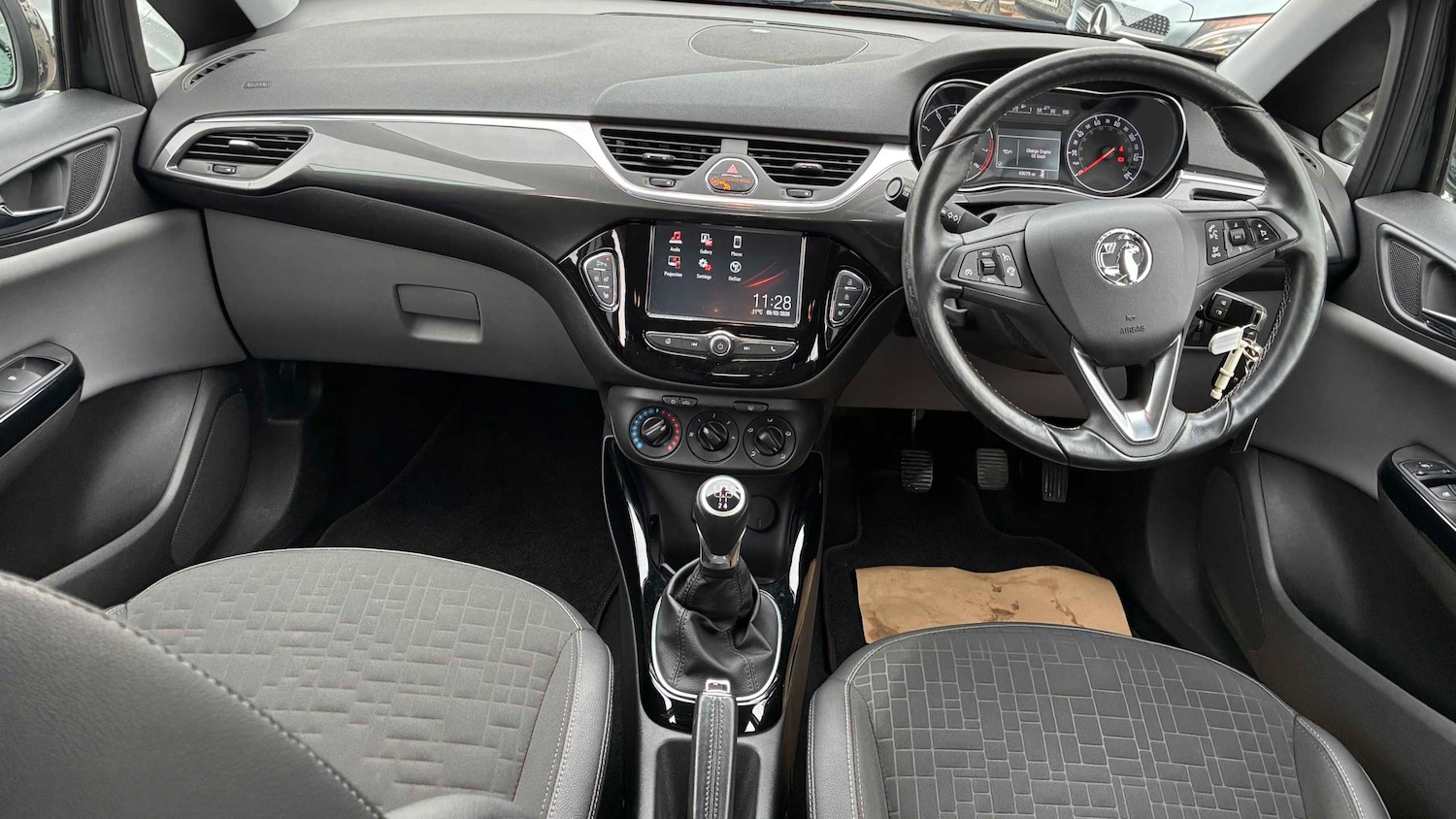 Used Vauxhall Corsa 2017 for sale - 77858601: Photo 24