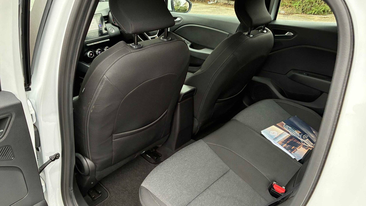 Used Renault Clio 2022 for sale - 77861524: Photo 23