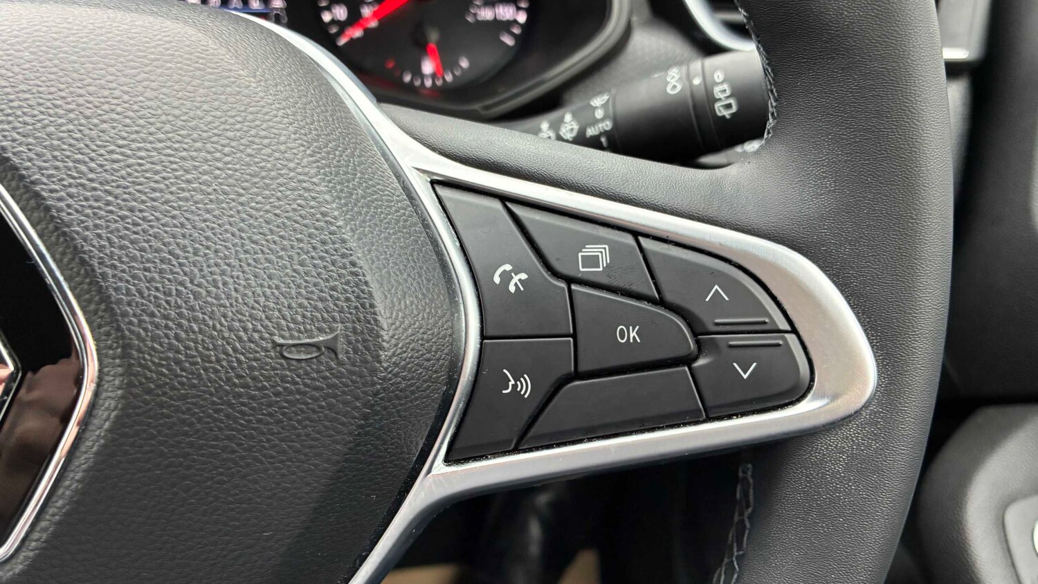 Used Renault Clio 2022 for sale - 77861524: Photo 30