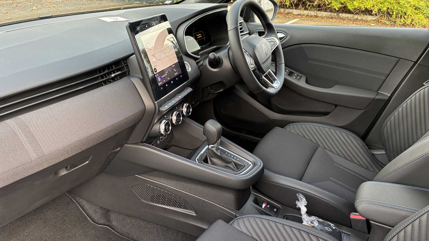 Used Renault Clio for sale - 77860837: Photo 19