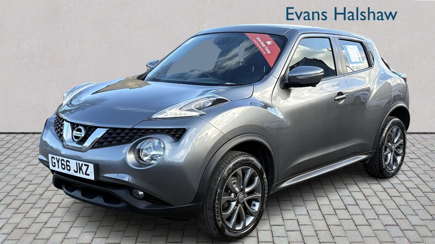 Used Nissan Juke 2017 for sale - 77995847: Photo 3