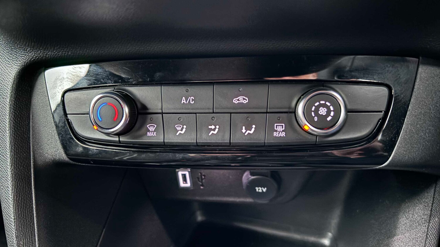 Used Vauxhall Corsa for sale - 77860210: Photo 35