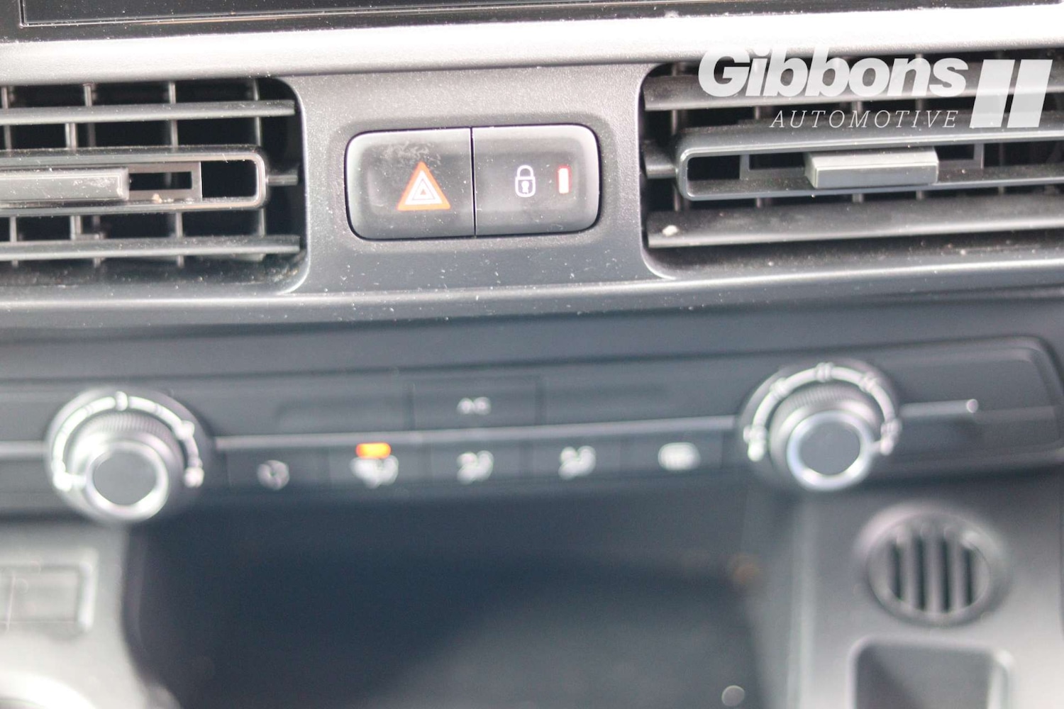 Used Peugeot Partner 2023 for sale - 77210036: Photo 24