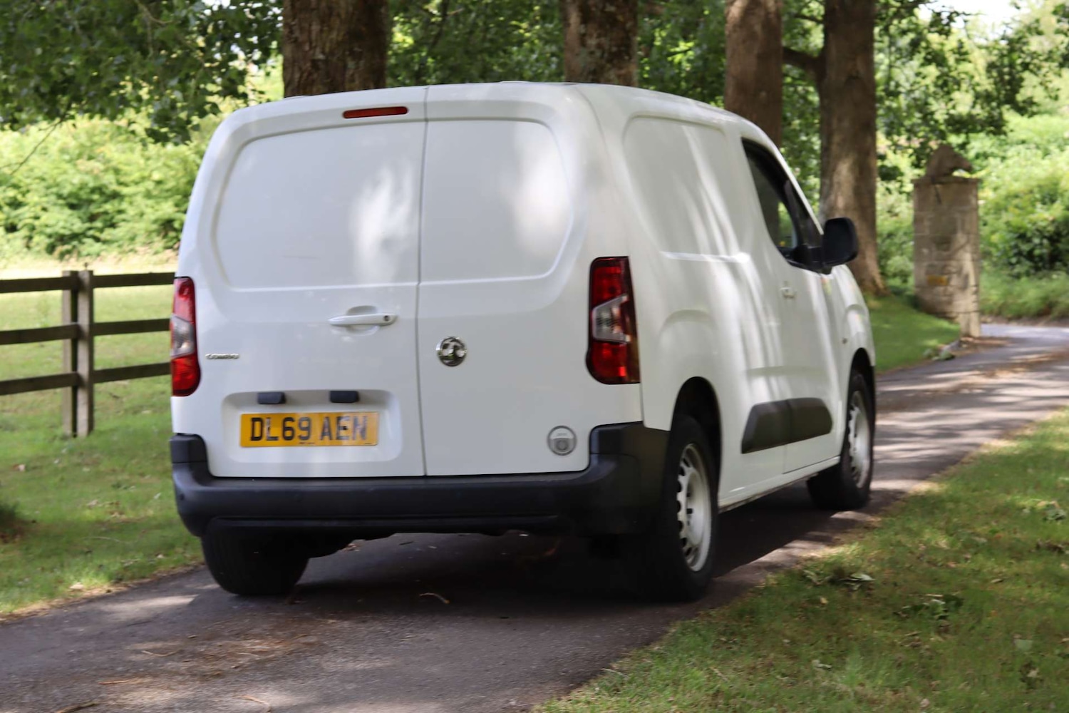 Used Vauxhall Combo 2019 for sale - 77504096: Photo 9