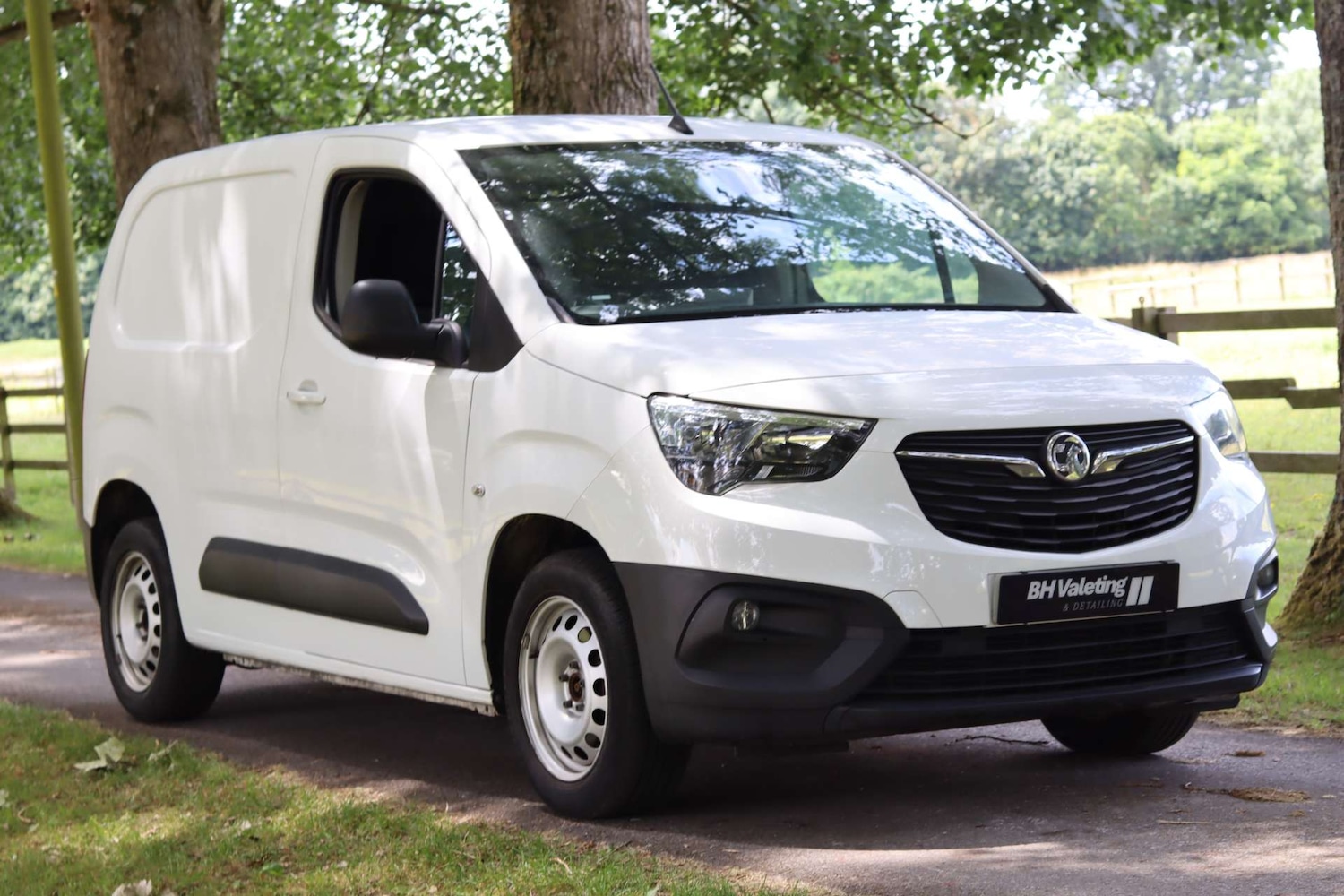Used Vauxhall Combo 2019 for sale - 76921276: Photo 5