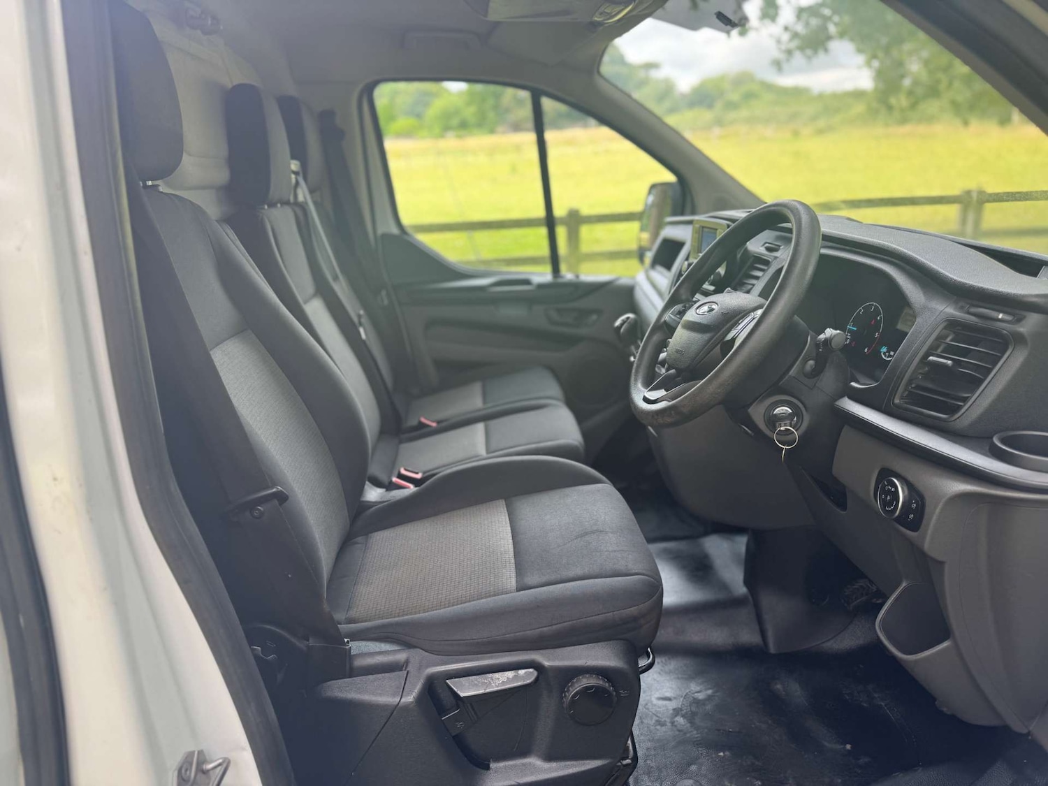 Used Ford Transit Custom 2022 for sale - 76719547: Photo 25