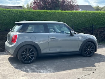 Used MINI Hatch 2018 for sale - 79646685: Photo