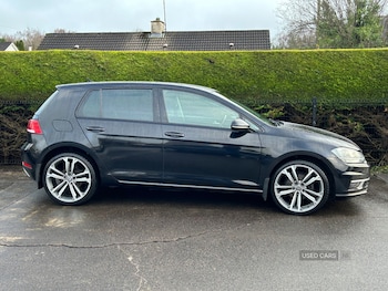 Used Volkswagen Golf 2019 for sale - 77551118: Photo