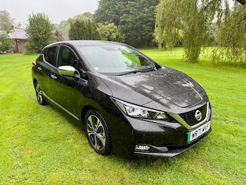 Used Nissan Leaf 2021 for sale - 76094076: Photo 2