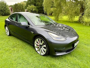 Used Tesla Model 3 2019 for sale - 75338201: Photo