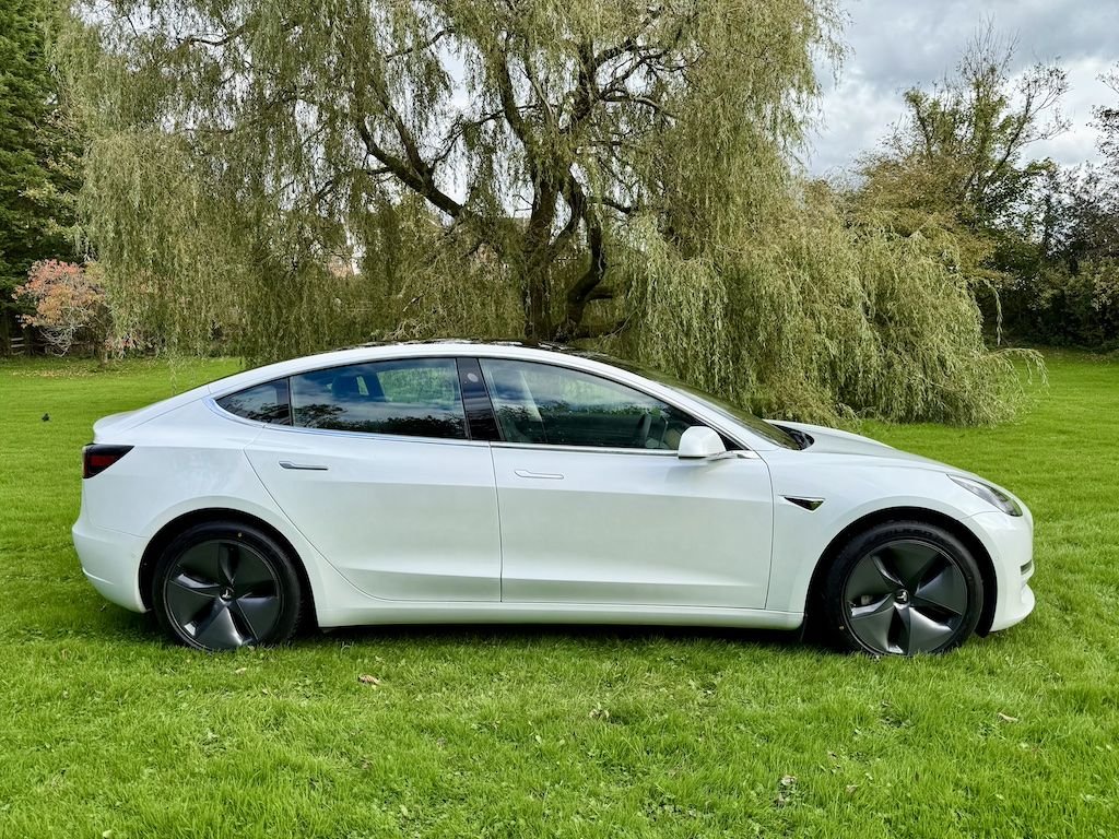 Used Tesla Model 3 2020 for sale - 76387142: Photo 1