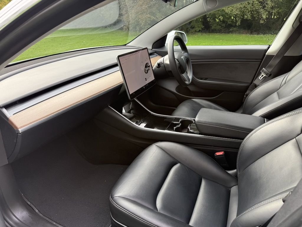 Used Tesla Model 3 2020 for sale - 76387142: Photo 14