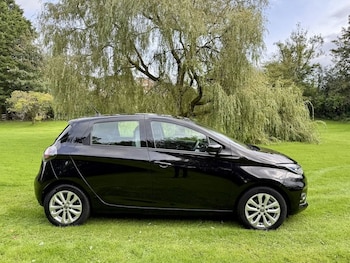 2022 (22) - R135 EV50 52kWh Iconic Hatchback 5dr Electric Auto (Rapid Charge) (134 bhp)