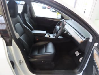 Used Tesla Model Y 2024 for sale - 77739592: Photo