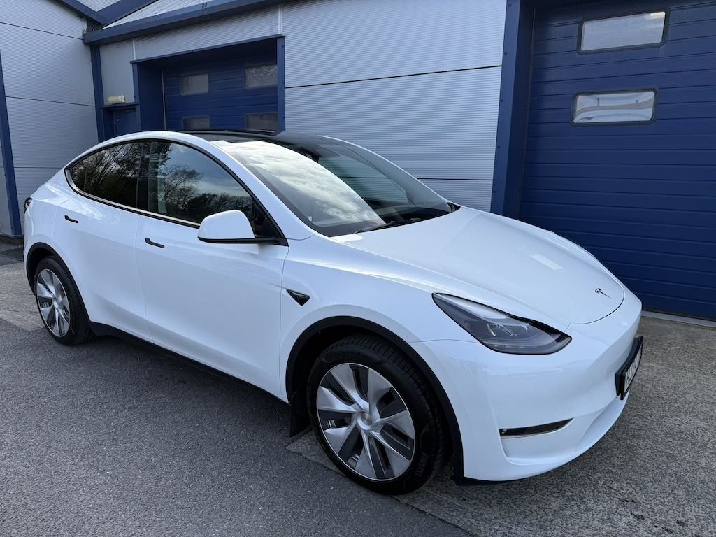 Used Tesla Model Y 2024 for sale - 78036434: Photo 2