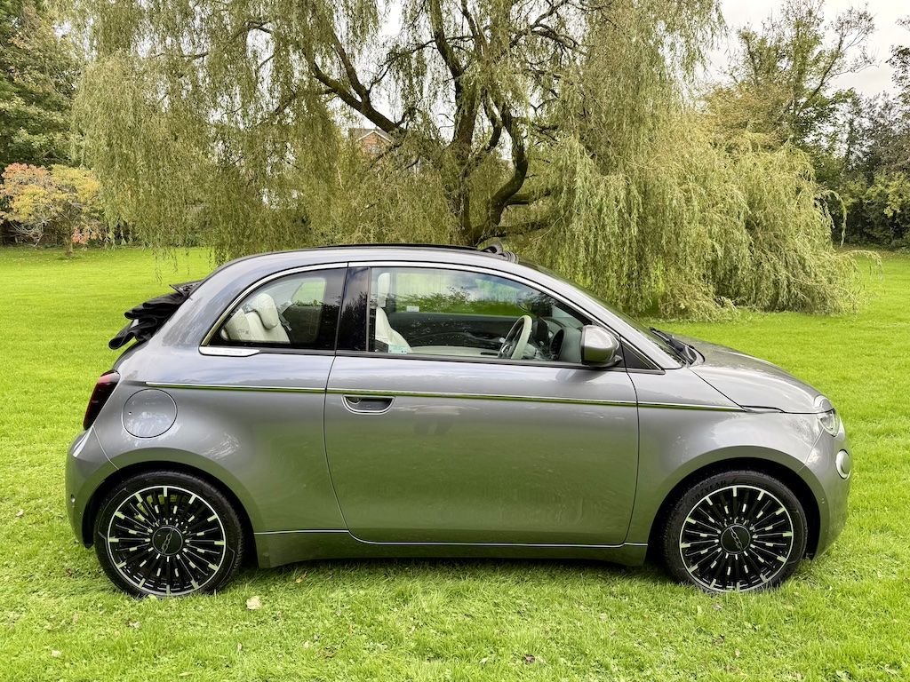 Used Fiat 500 2022 for sale - 76387137: Photo 1